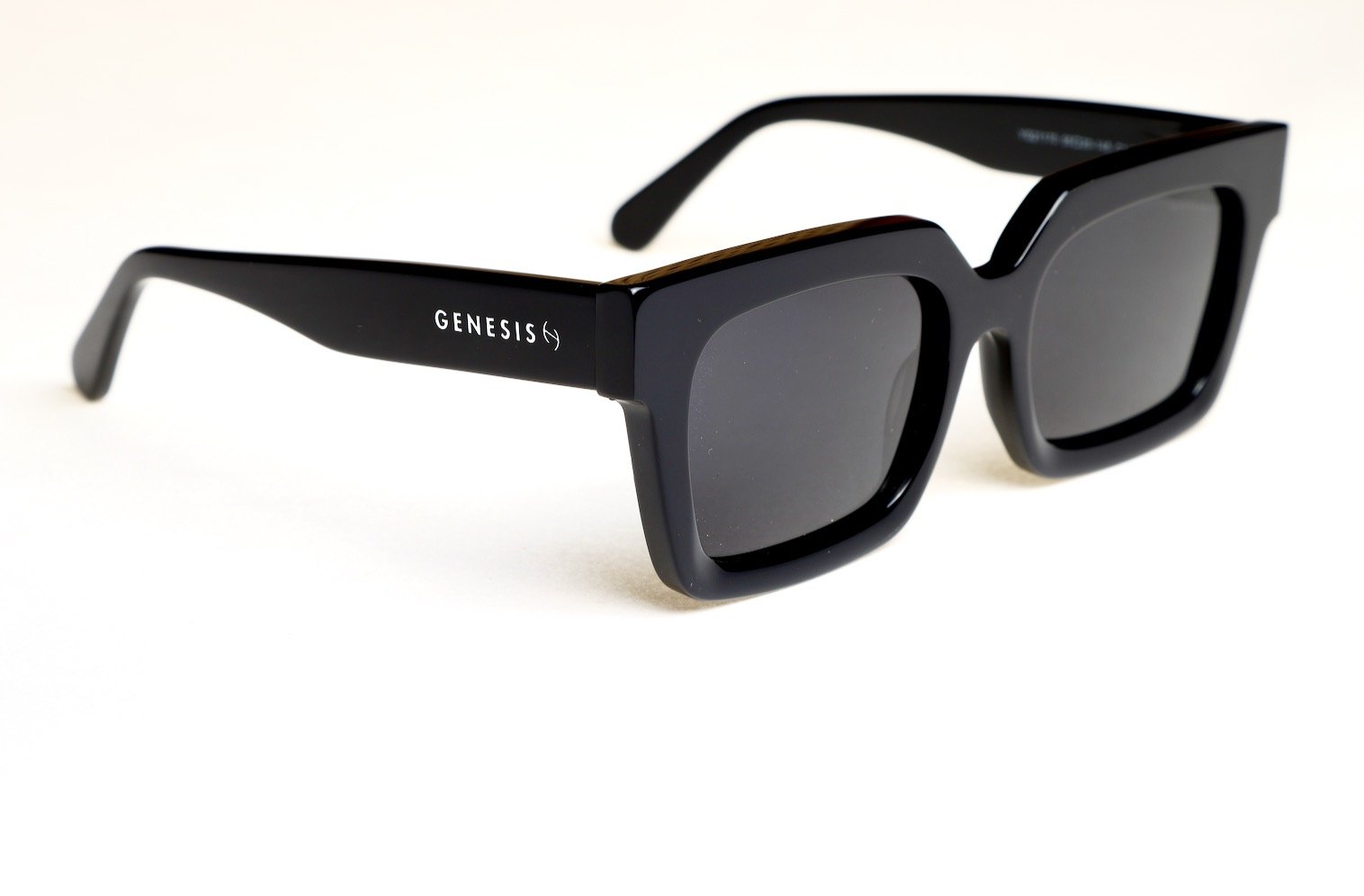 Genesis London 2026 – Polarized Emerald Sunglasses | Italian Acetate Frame, UV400 Protection - Image 2