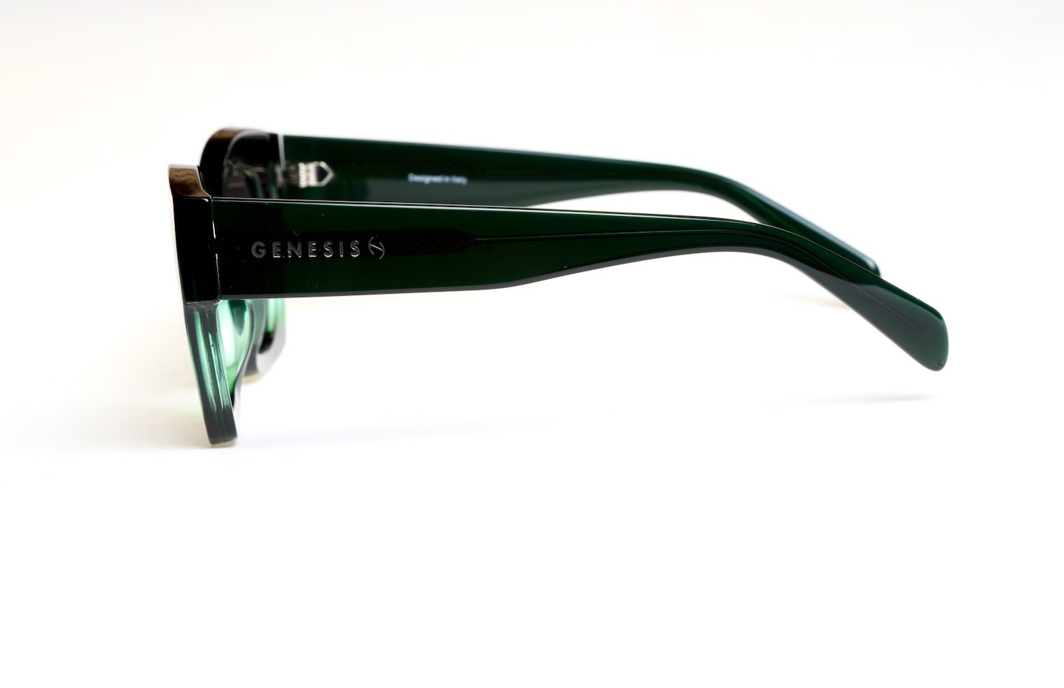 Genesis New York 2026 – Women’s Polarized Sunglasses | Oversized Italian Acetate Frame in Black or Emerald - Image 4